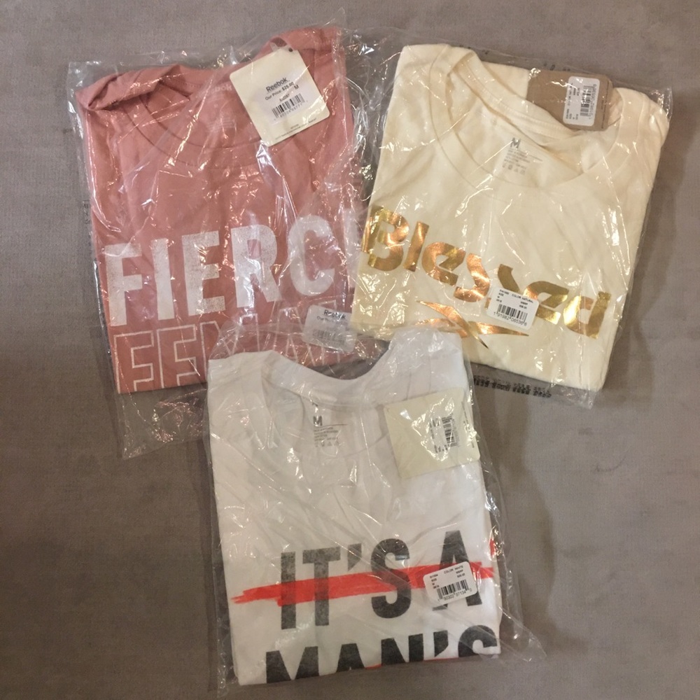 NWT Reebok t-shirt bundle size medium